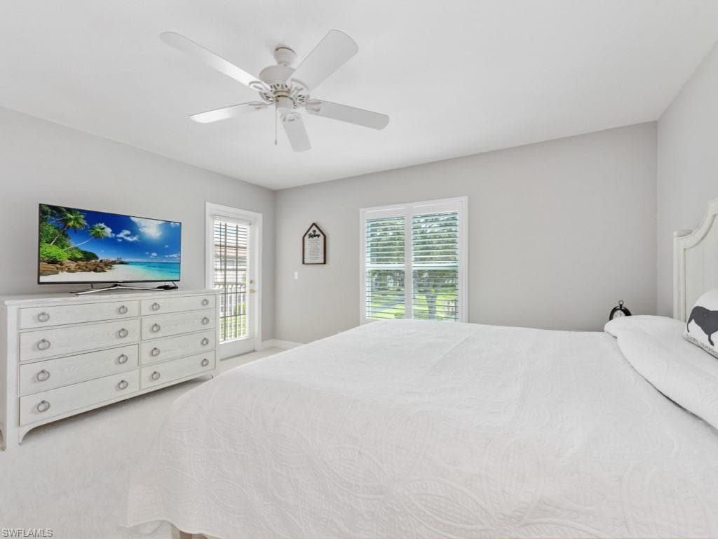 900 Diamond Cir 904, Naples, FL 34110-14