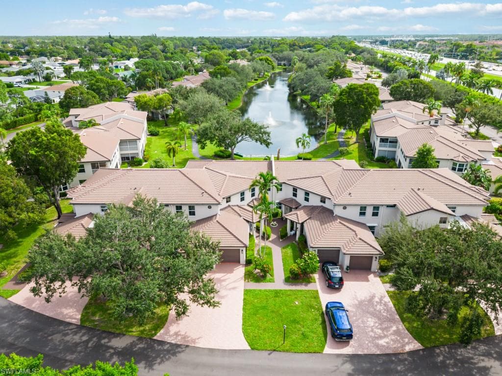 900 Diamond Cir 904, Naples, FL 34110-1