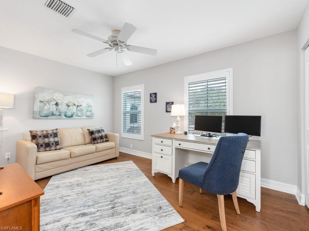 900 Diamond Cir 904, Naples, FL 34110-20