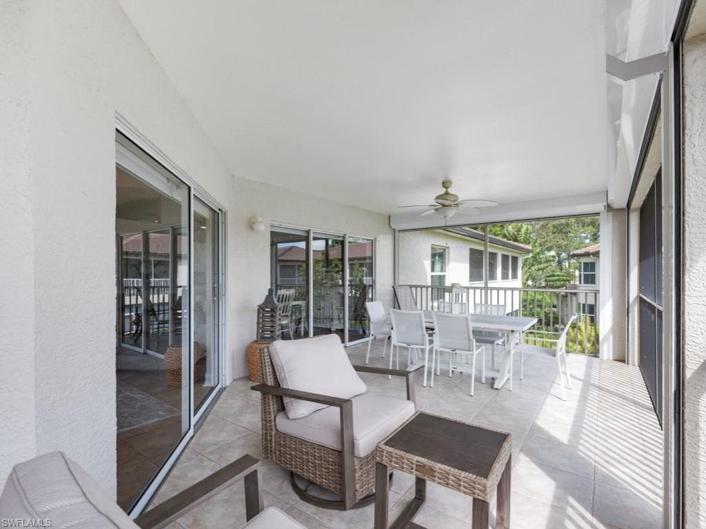900 Diamond Cir 904, Naples, FL 34110-22