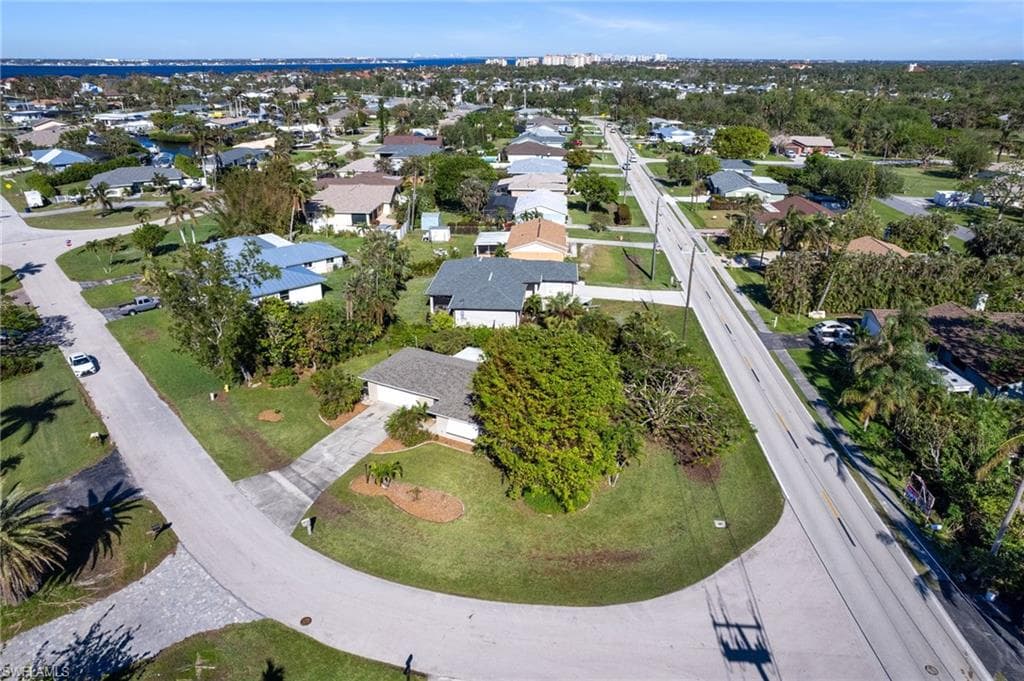 15637 Omai Ct, Fort Myers, FL 33908-39