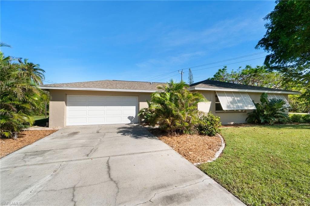 15637 Omai Ct, Fort Myers, FL 33908-5
