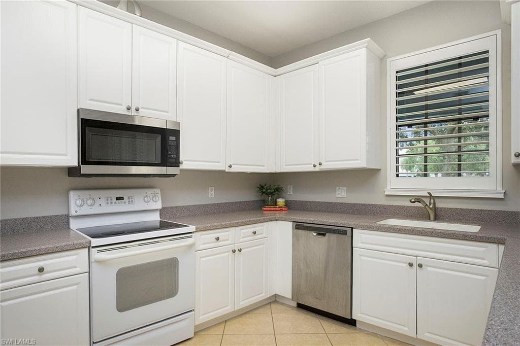 14776 Pinnacle Pl 62, Naples, FL 34119-12