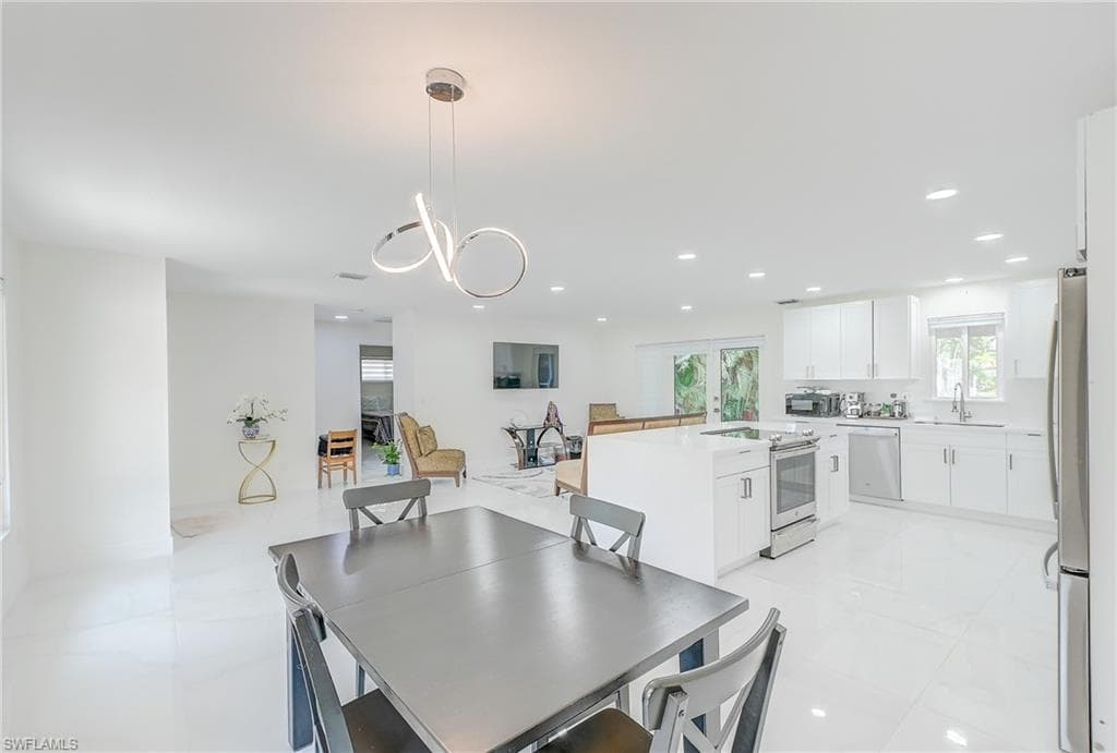 2256 Violet Dr, Fort Myers, FL 33905-17
