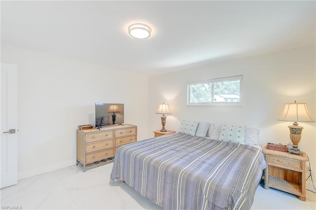 2256 Violet Dr, Fort Myers, FL 33905-24