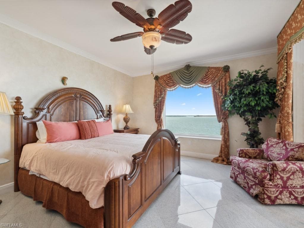 970 Cape Marco Dr 402, Marco Island, FL 34145-21