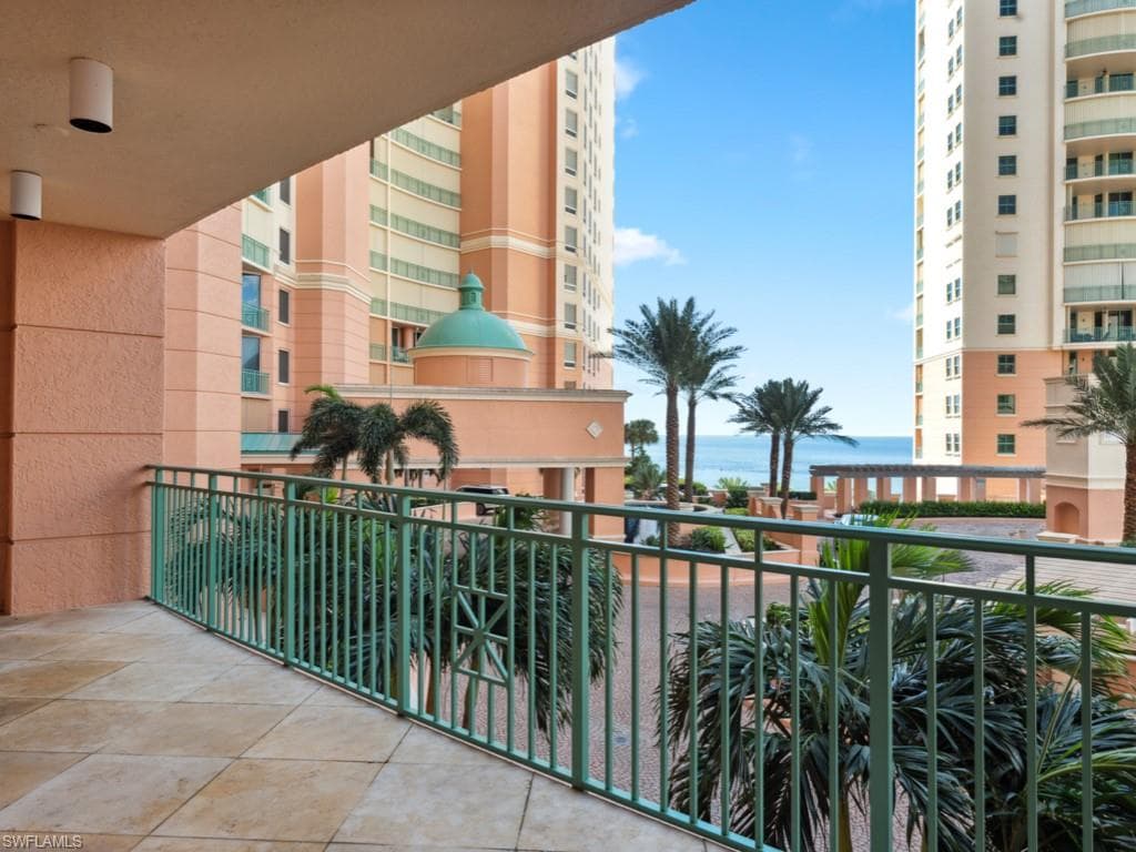 970 Cape Marco Dr 402, Marco Island, FL 34145-27