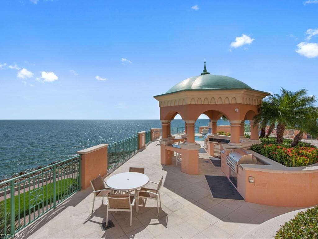 970 Cape Marco Dr 402, Marco Island, FL 34145-39