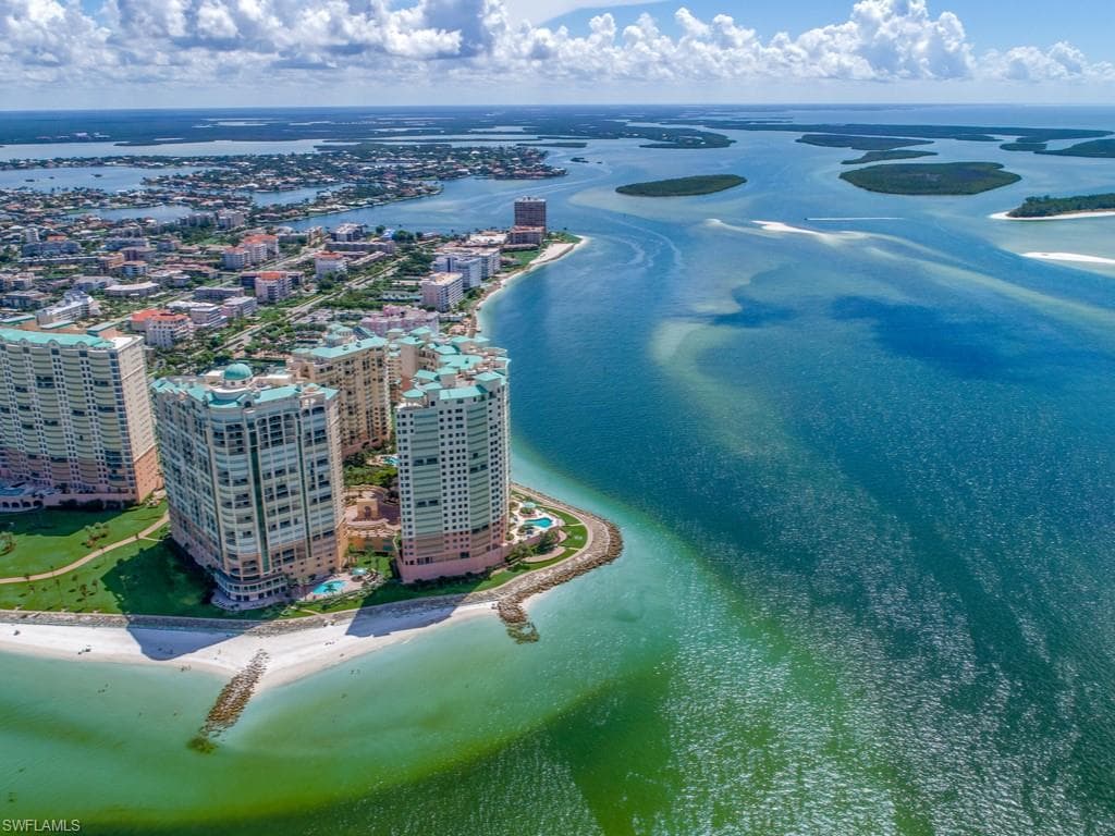 970 Cape Marco Dr 402, Marco Island, FL 34145-48