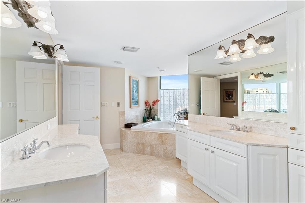 4021 Gulf Shore Blvd N 1903, Naples, FL 34103-20