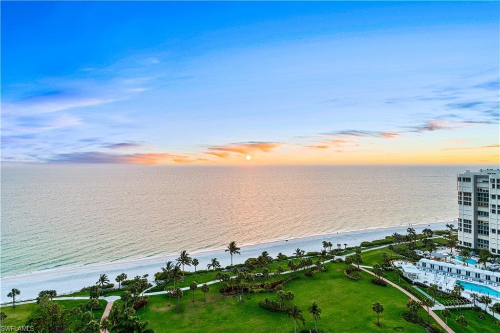 4021 Gulf Shore Blvd N 1903, Naples, FL 34103-3