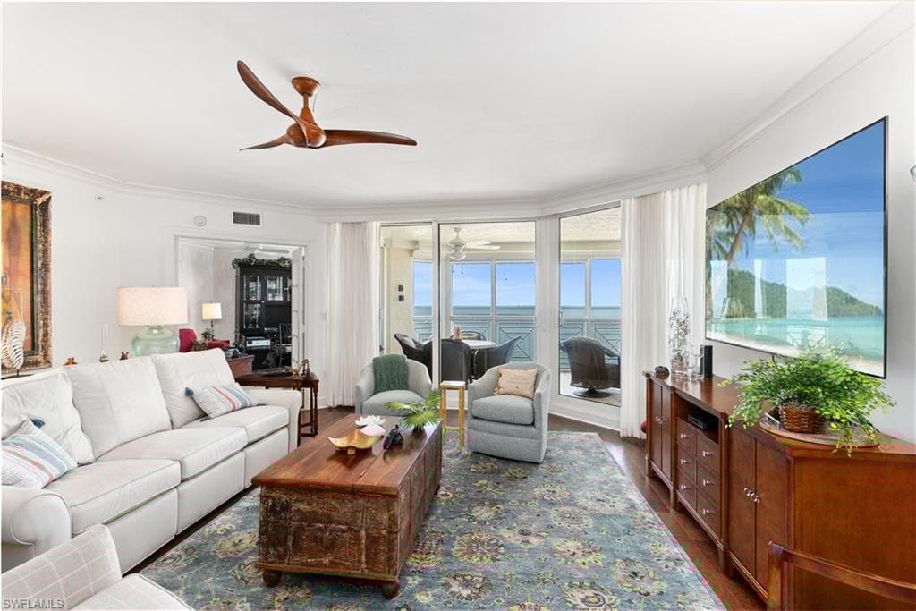 4021 Gulf Shore Blvd N 1903, Naples, FL 34103-6