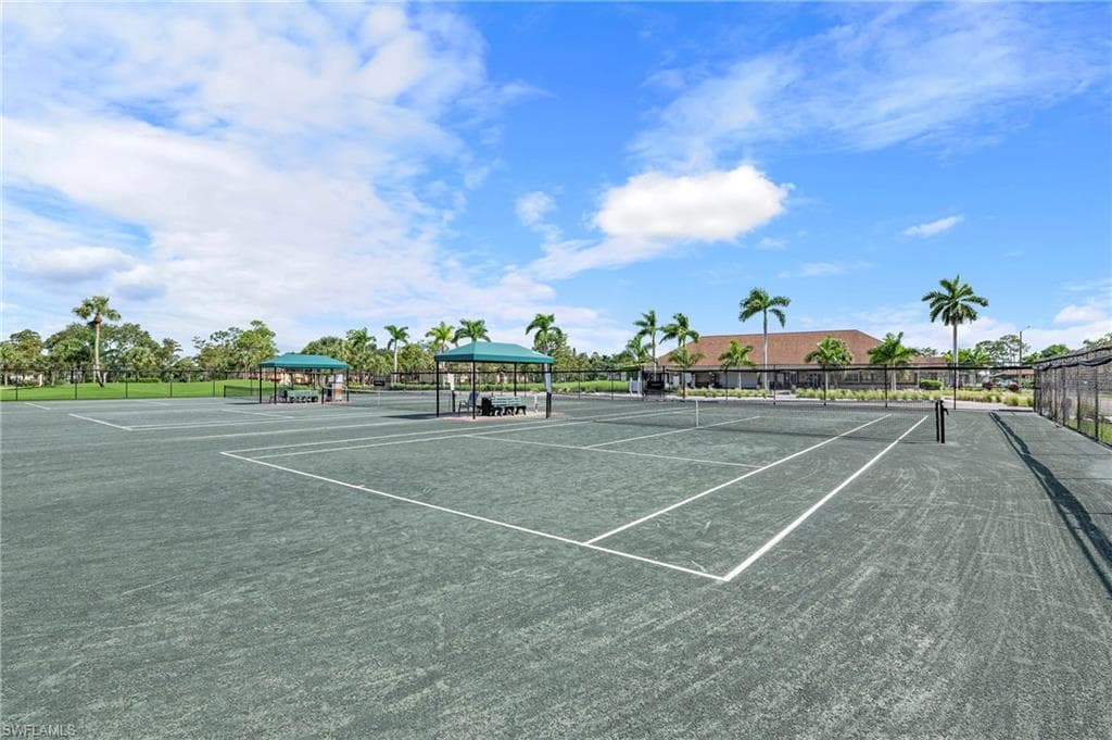 154 Penny Ln 8, Naples, FL 34112-17