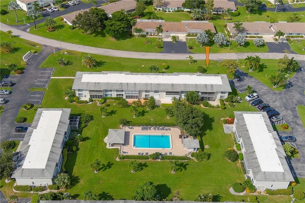 154 Penny Ln 8, Naples, FL 34112-19