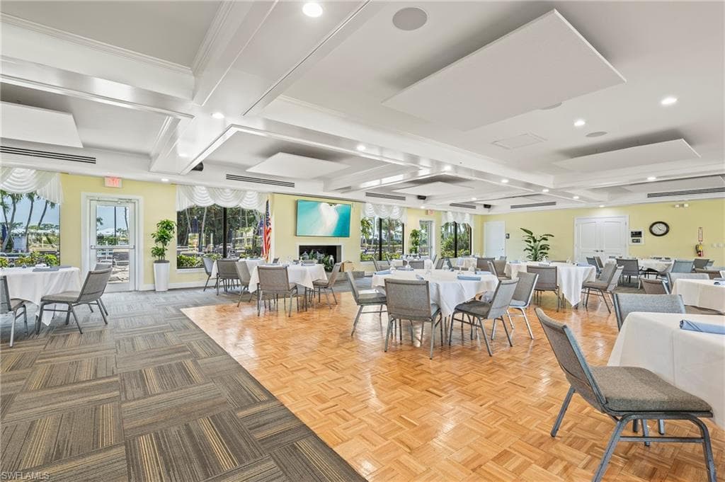 154 Penny Ln 8, Naples, FL 34112-24