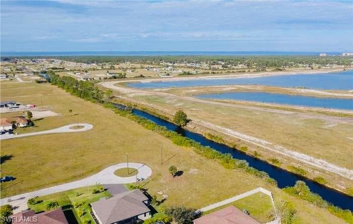3923 33rd Pl, Cape Coral, FL 33993-4