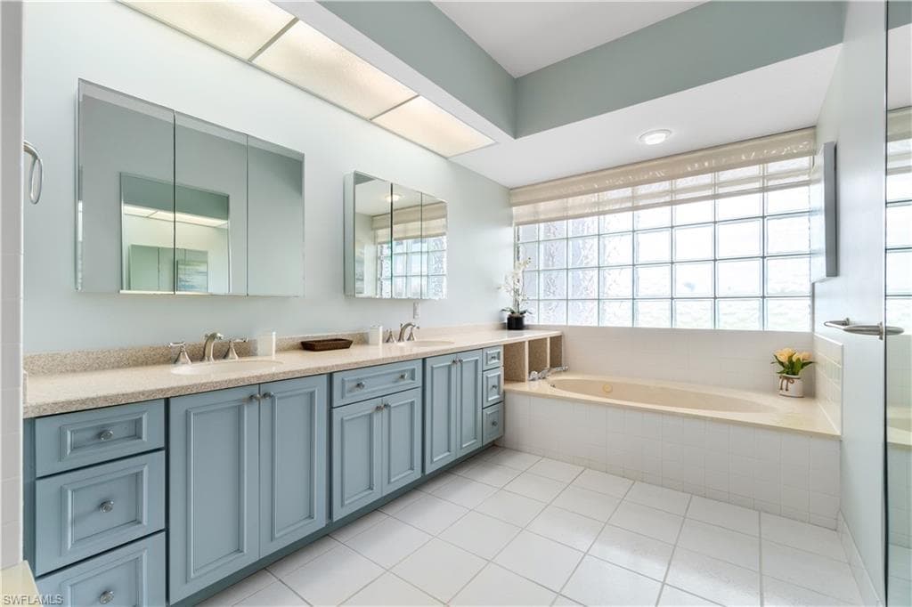 260 Barefoot Beach Blvd 301, Bonita Springs, FL 34134-25