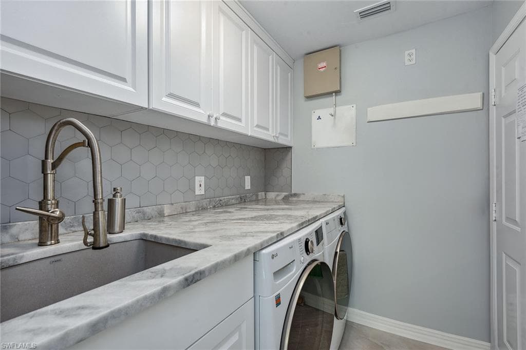 2443 Butterfly Palm Dr, Naples, FL 34119-23