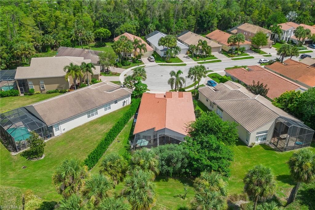 2443 Butterfly Palm Dr, Naples, FL 34119-37