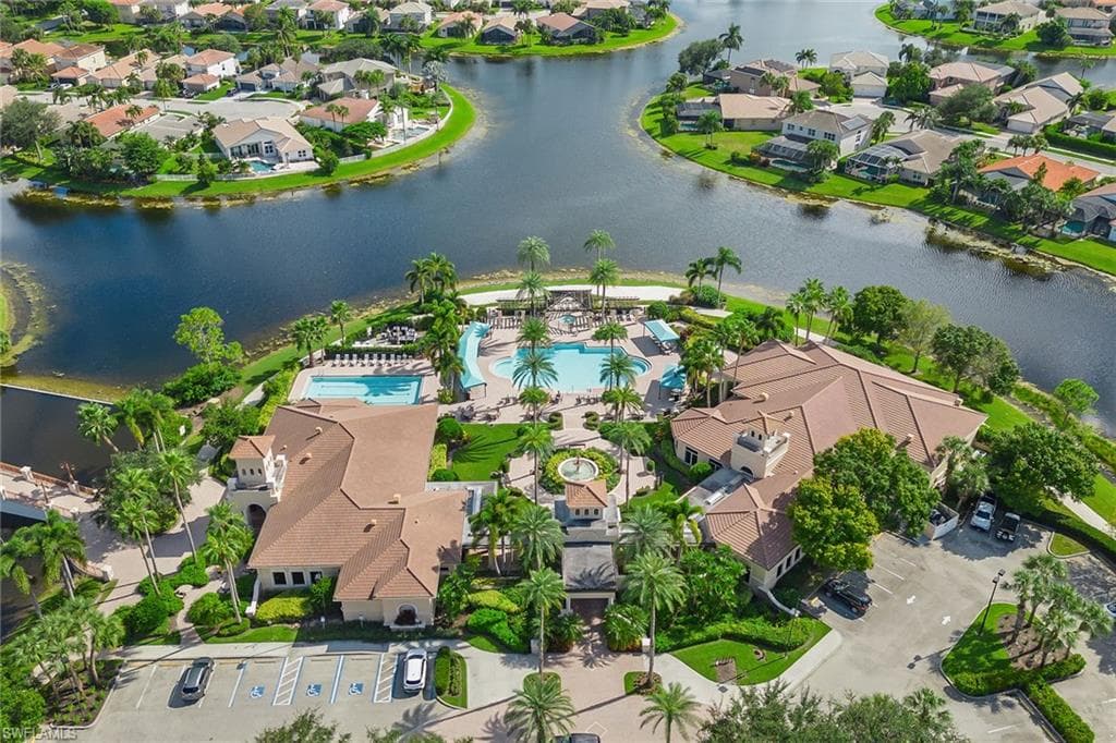 2443 Butterfly Palm Dr, Naples, FL 34119-39