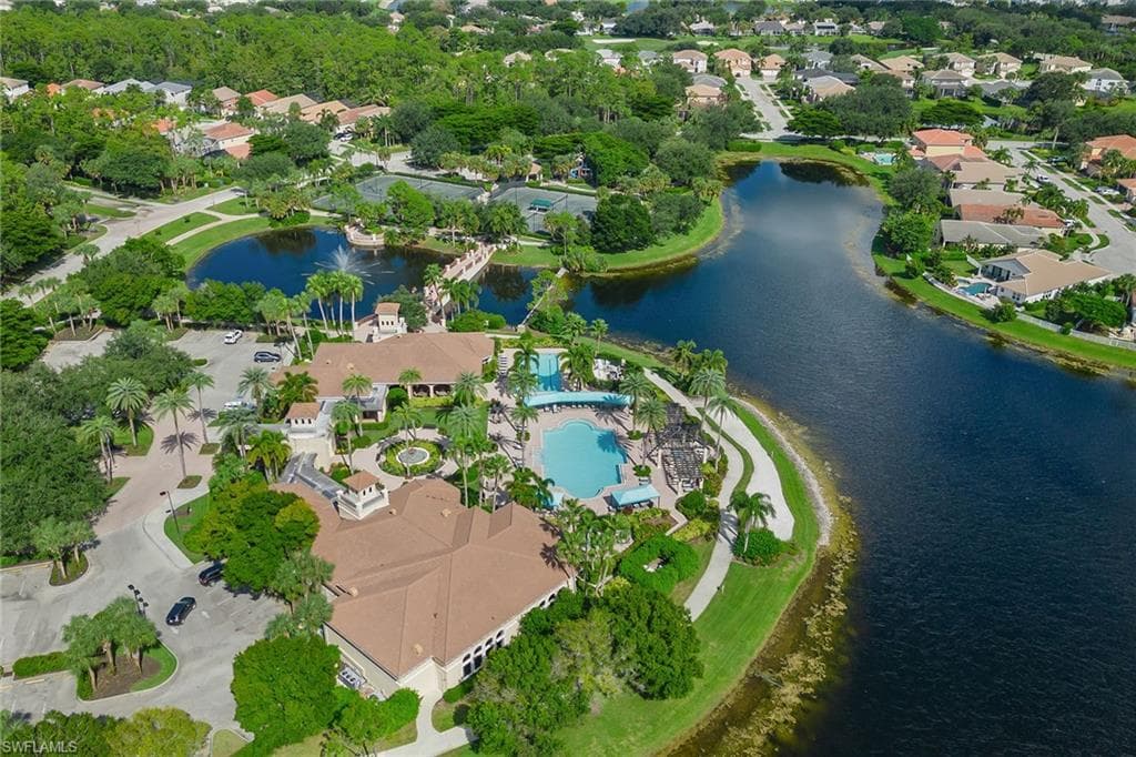 2443 Butterfly Palm Dr, Naples, FL 34119-40