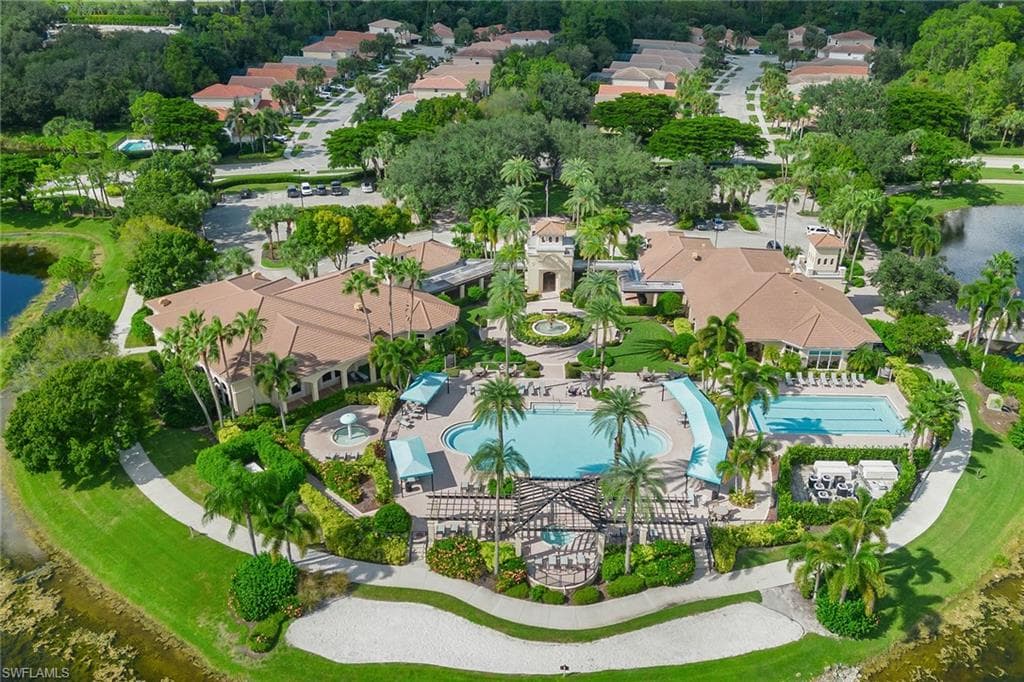 2443 Butterfly Palm Dr, Naples, FL 34119-41