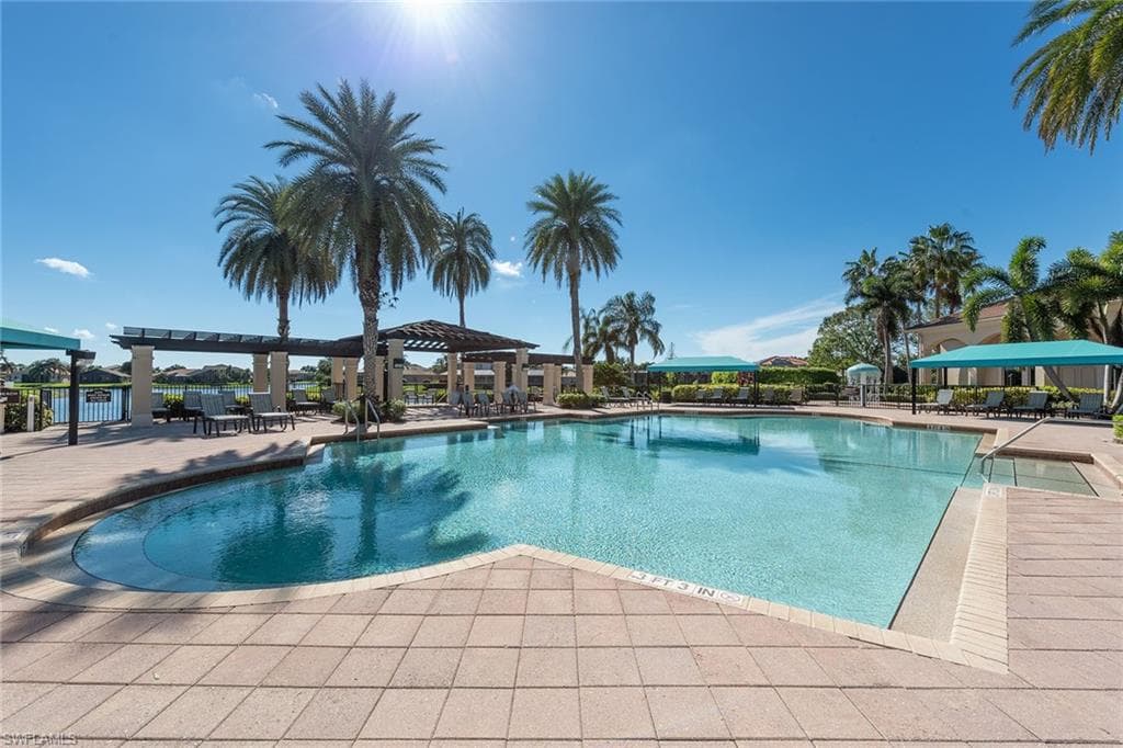 2443 Butterfly Palm Dr, Naples, FL 34119-46