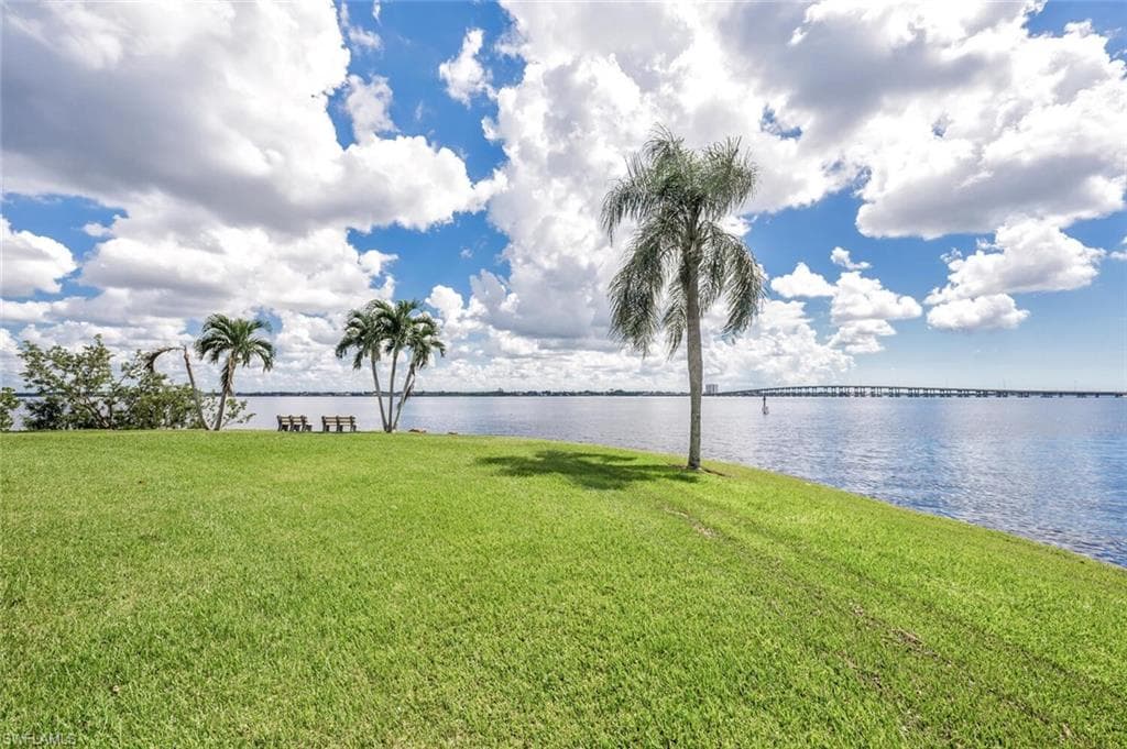 4280 20th Pl 504, Cape Coral, FL 33904-28