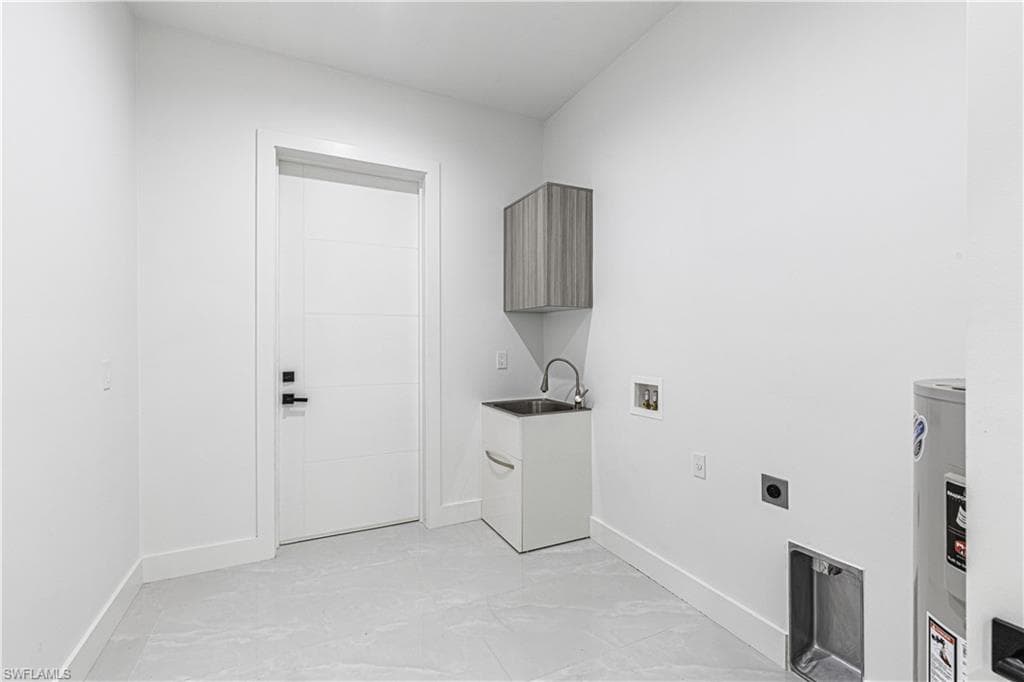 2631 30th Ave SE, Naples, FL 34117-22