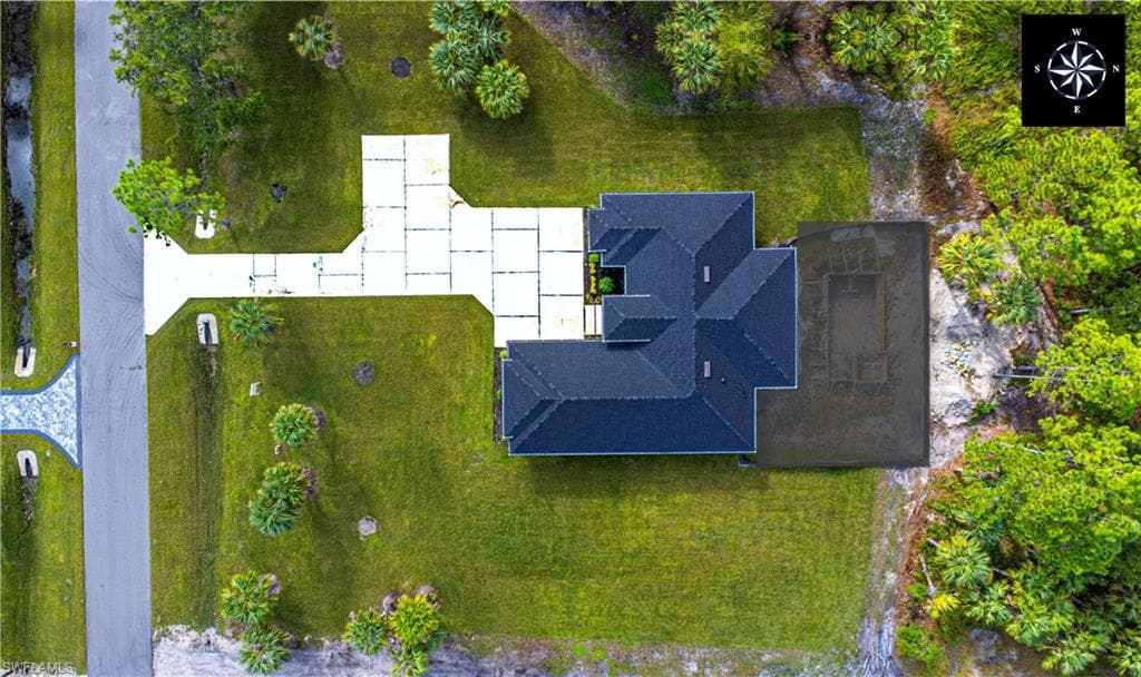 2631 30th Ave SE, Naples, FL 34117-2