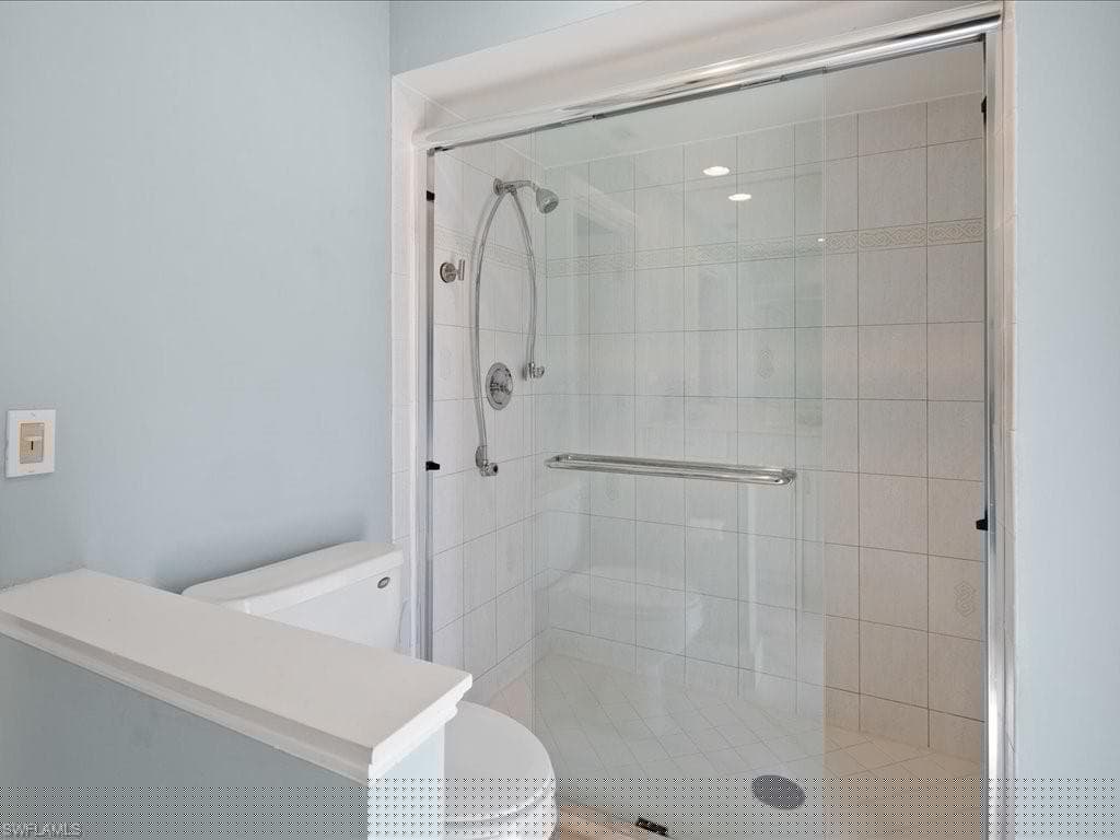 542 92nd Ave N, Naples, FL 34108-27