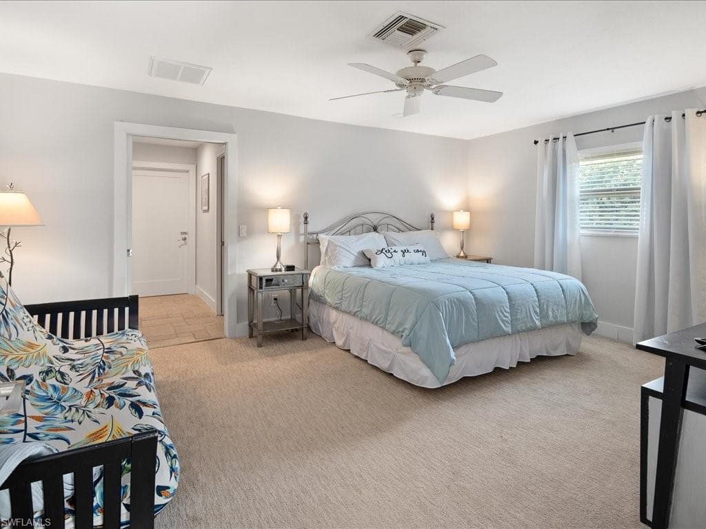 542 92nd Ave N, Naples, FL 34108-29