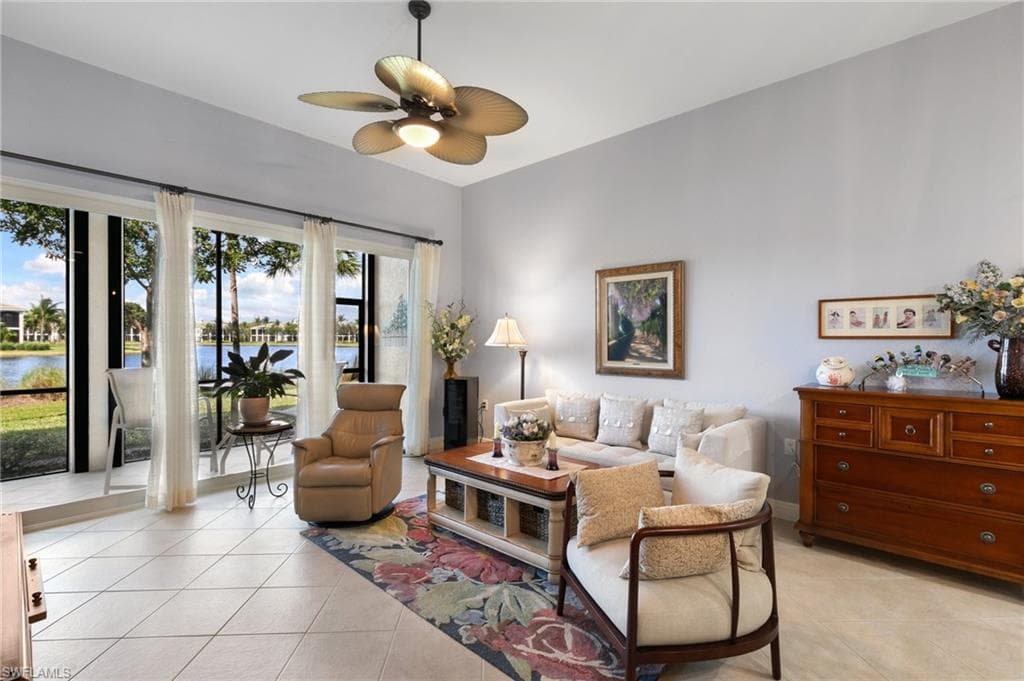 9235 Tesoro Ln 4-102, Naples, FL 34114-10