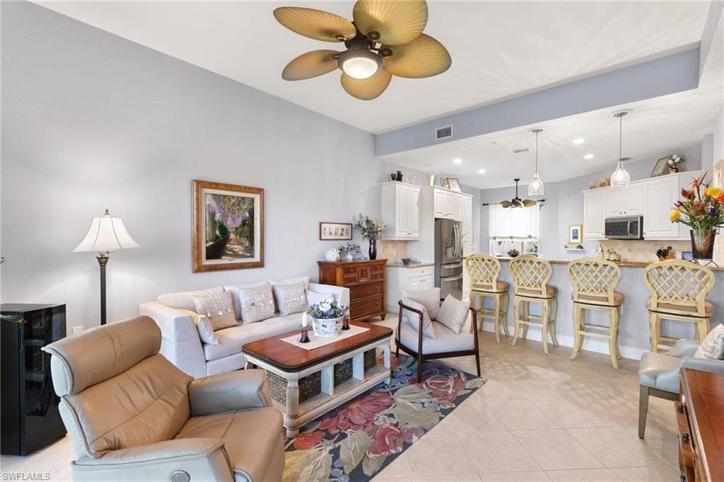 9235 Tesoro Ln 4-102, Naples, FL 34114-12