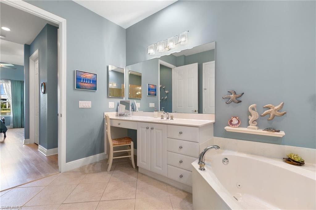 9235 Tesoro Ln 4-102, Naples, FL 34114-26