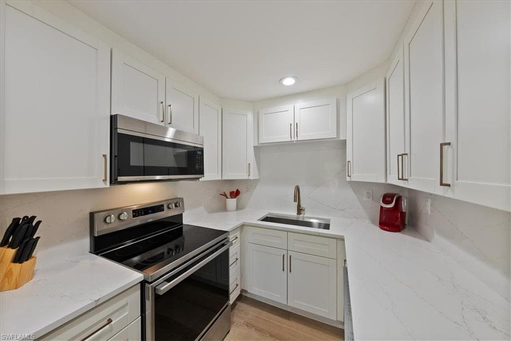 1595 Curlew Ave 4, Naples, FL 34102-11