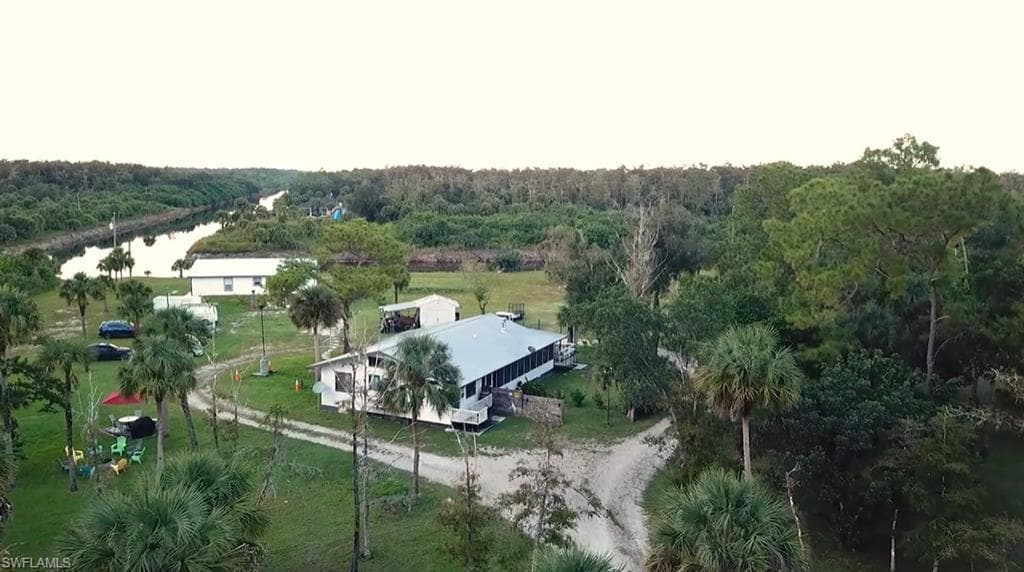 3931 42nd Ave SE, Naples, FL 34117-4