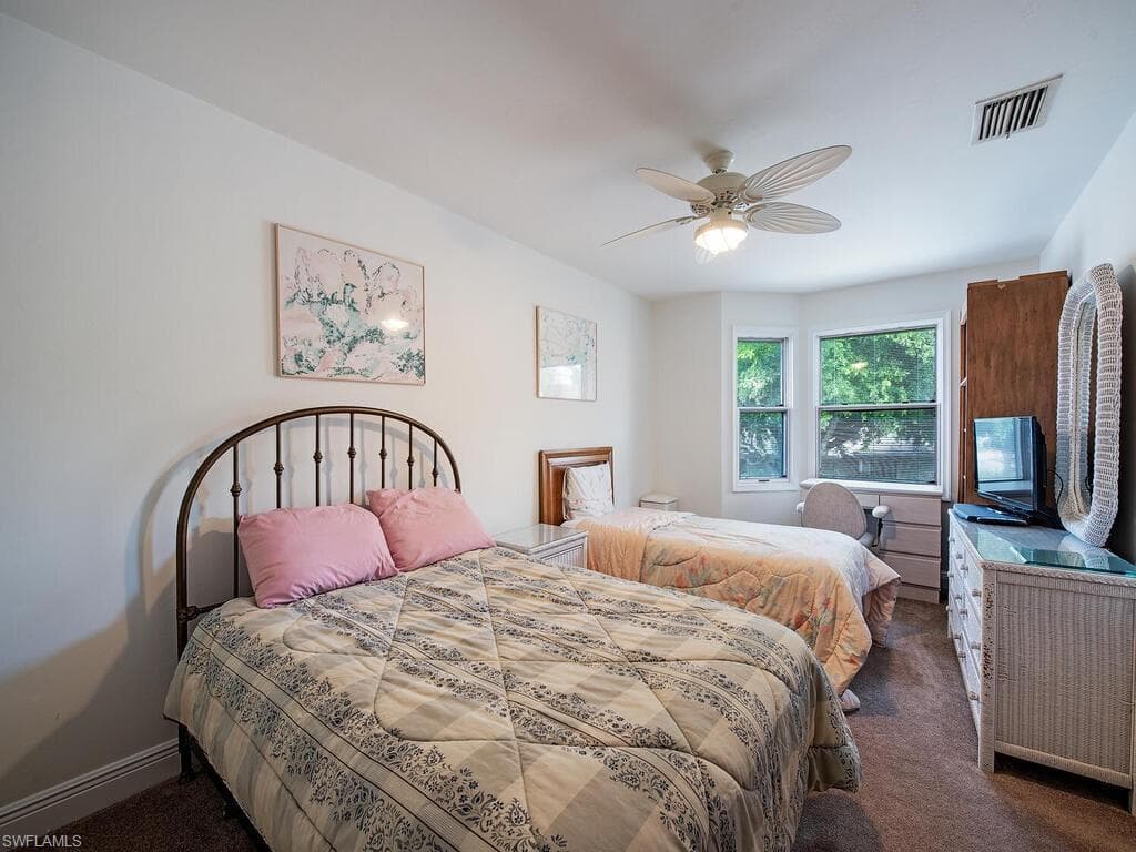 6648 Trident Way I-5, Naples, FL 34108-9