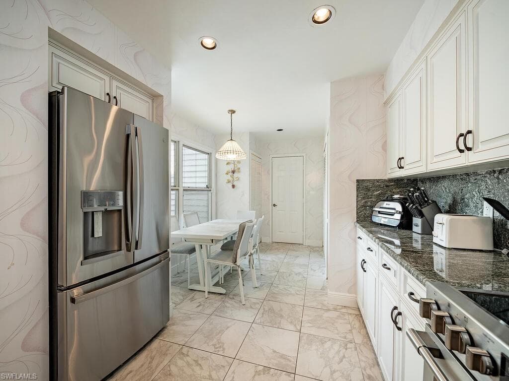 6648 Trident Way I-5, Naples, FL 34108-7