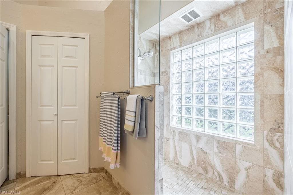 1970 Corona Del Sire Dr, North Fort Myers, FL 33917-27
