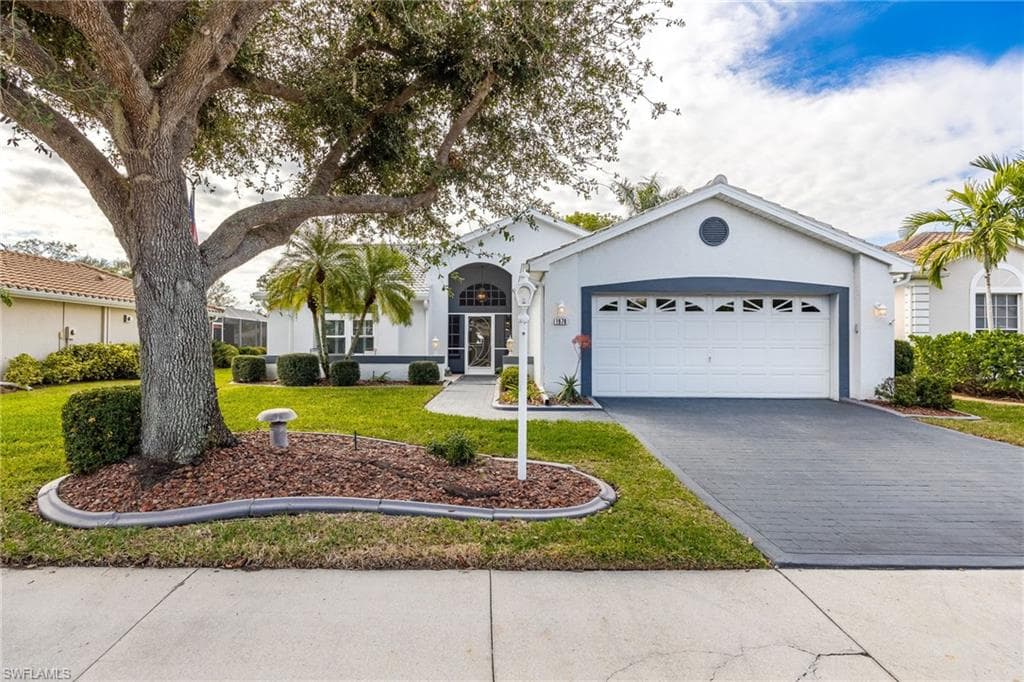 1970 Corona Del Sire Dr, North Fort Myers, FL 33917-4