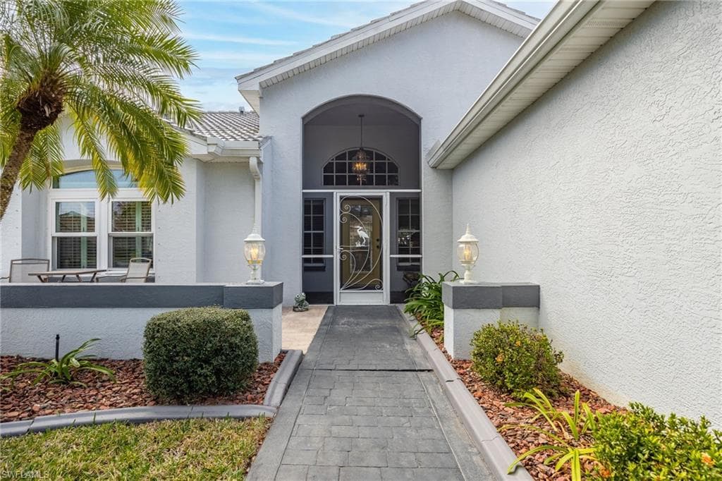 1970 Corona Del Sire Dr, North Fort Myers, FL 33917-6