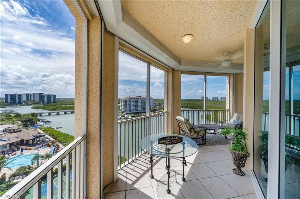 425 Dockside Dr Ph-1, Naples, FL 34110-18