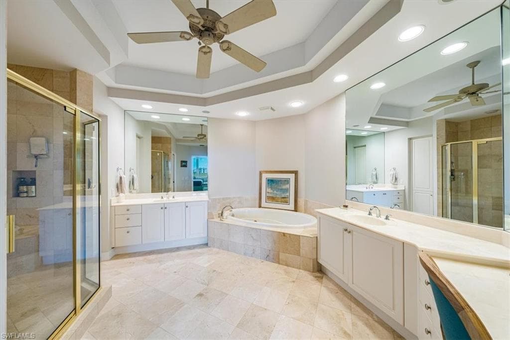 425 Dockside Dr Ph-1, Naples, FL 34110-21