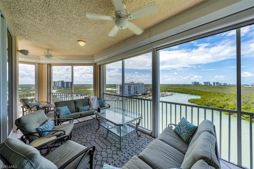 425 Dockside Dr Ph-1, Naples, FL 34110-8