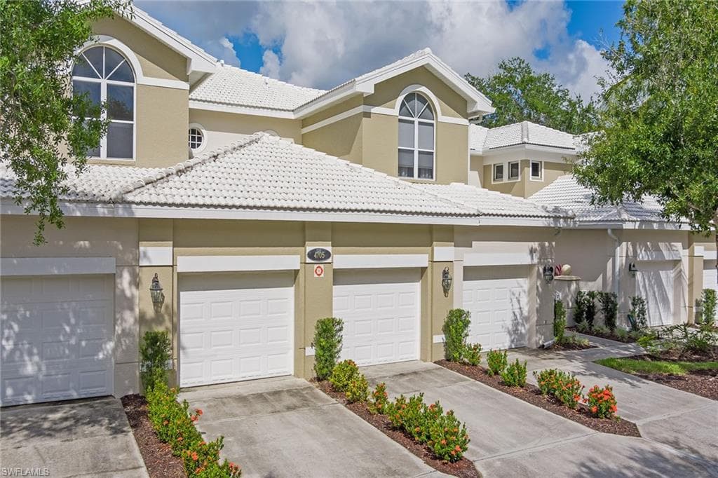 4705 Hawks Nest Way 103, Naples, FL 34114-25