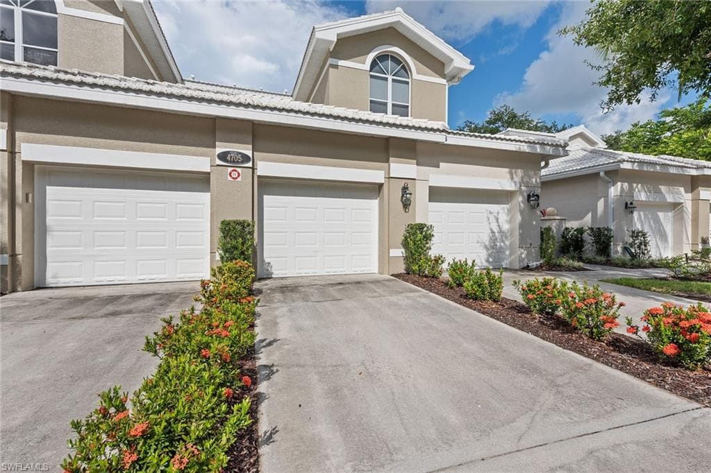 4705 Hawks Nest Way 103, Naples, FL 34114-2