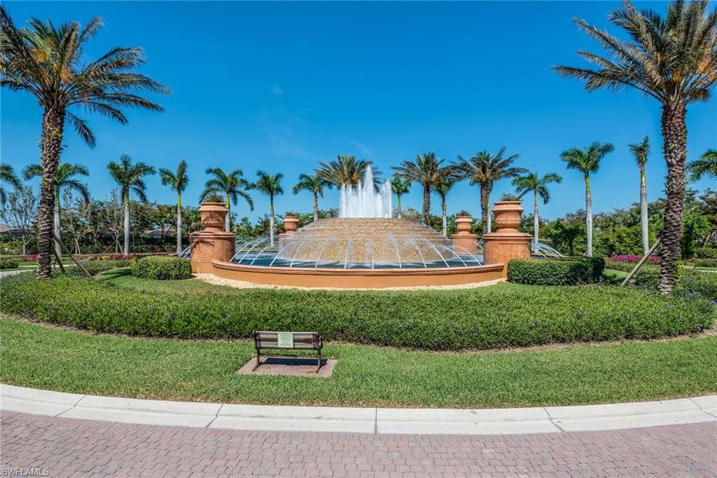 4705 Hawks Nest Way 103, Naples, FL 34114-35