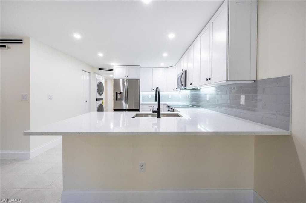1537 Chesapeake Ave A-4, Naples, FL 34102-11