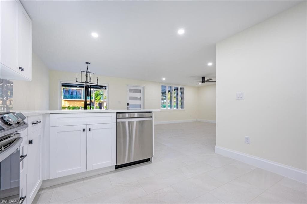 1537 Chesapeake Ave A-4, Naples, FL 34102-13